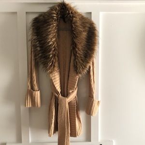 Long belted cardigan with detachable faux fur collar